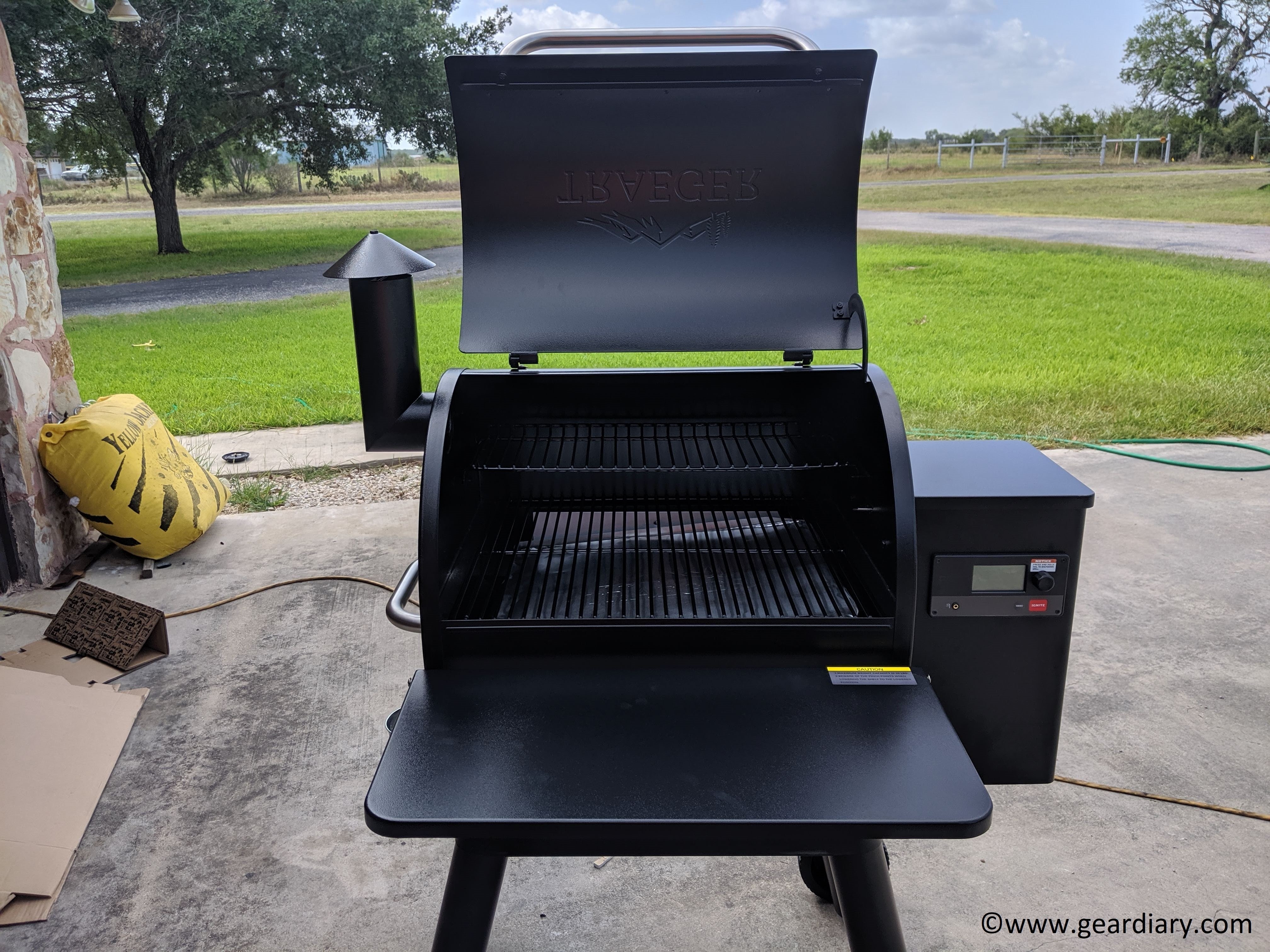 Trager Pro Controller Wiring Traeger Pro Series 575 Pellet Grill Will Make Your Summer Epic Of Trager Pro Controller Wiring