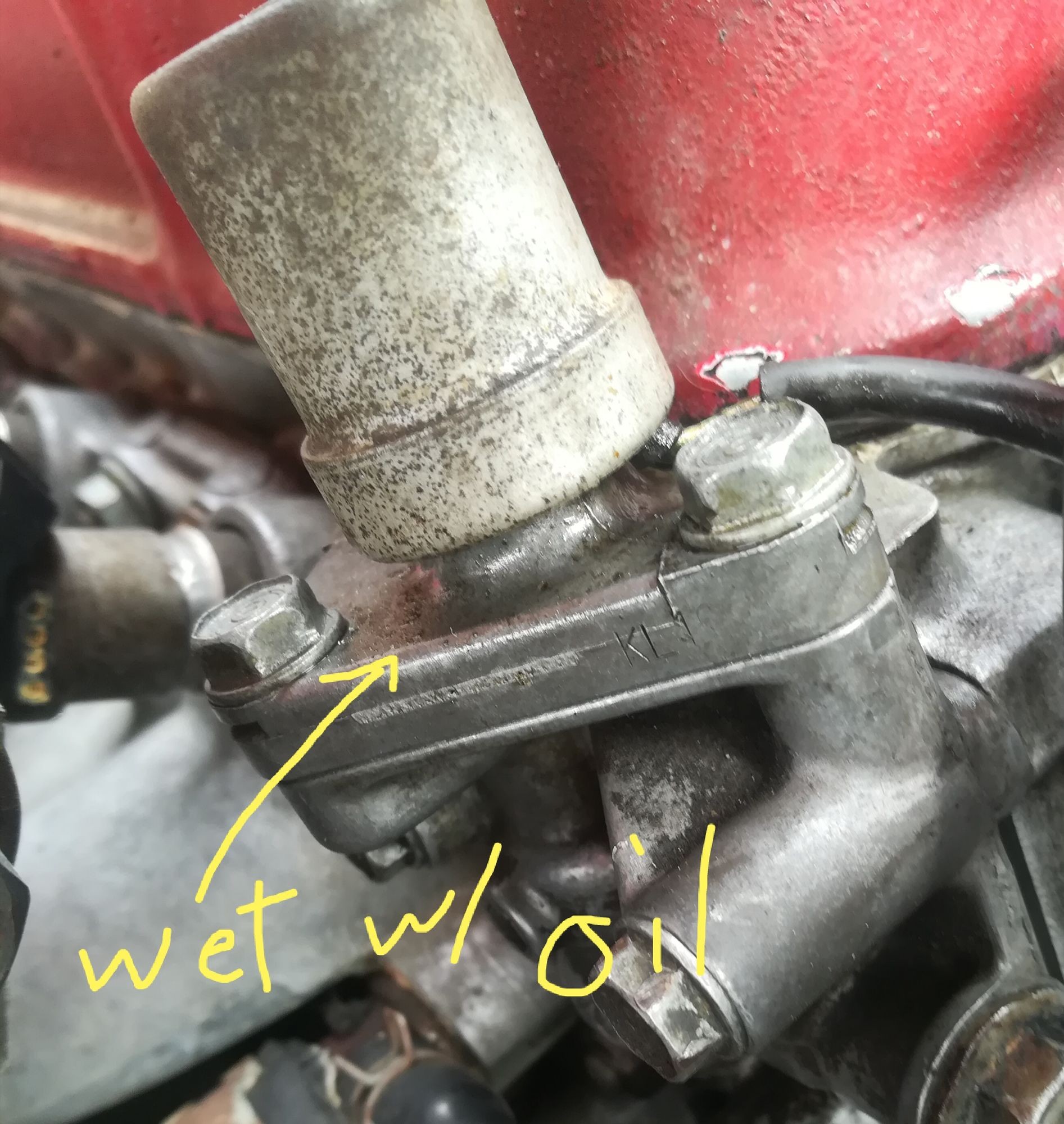 Vtec solenoid Wire Leaking Oil Oil Leak In Vtec solenoid Ing From the Wire Any Fix Honda Tech Honda forum Discussion Of Vtec solenoid Wire Leaking Oil